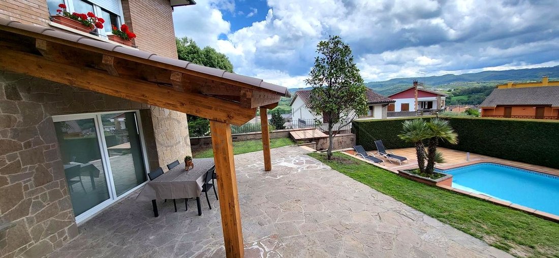 Chalet in Olost, Catalonia, Spain 4 - 14748614