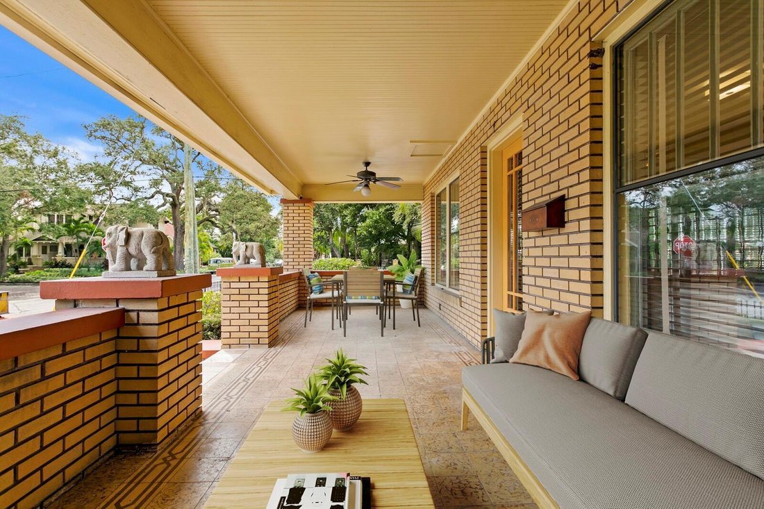 Beautifully Preserved 1920s In St. Petersburg, Florida, United States