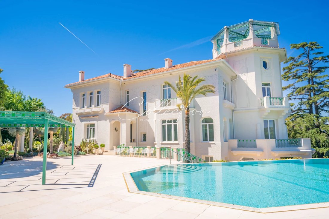 Villa in Antibes, Provence-Alpes-Côte d'Azur, France 4 - 14748680
