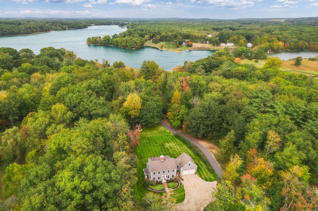 Stately Early American Reproduction Colonial In Eliot, Maine, United