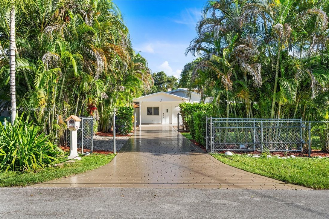 House Miami In Coral Gables, Florida, United States For Rent (14745600)