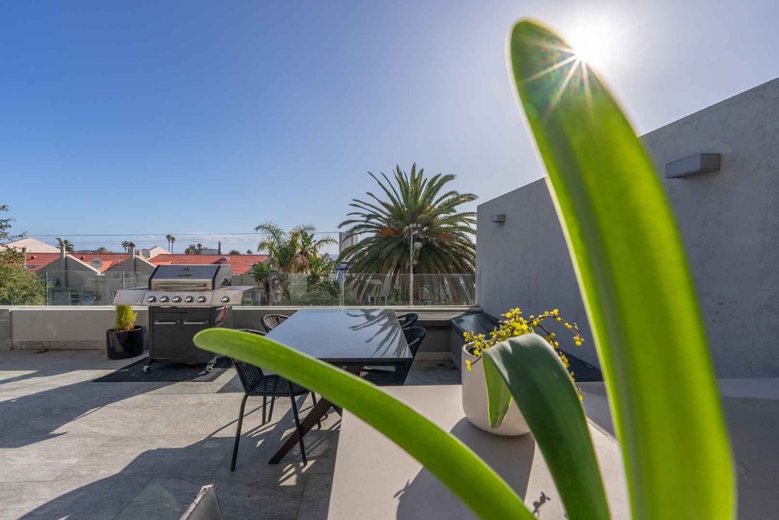 Luxury Living In Fresnaye Stunning In Cape Town, Western Cape, South