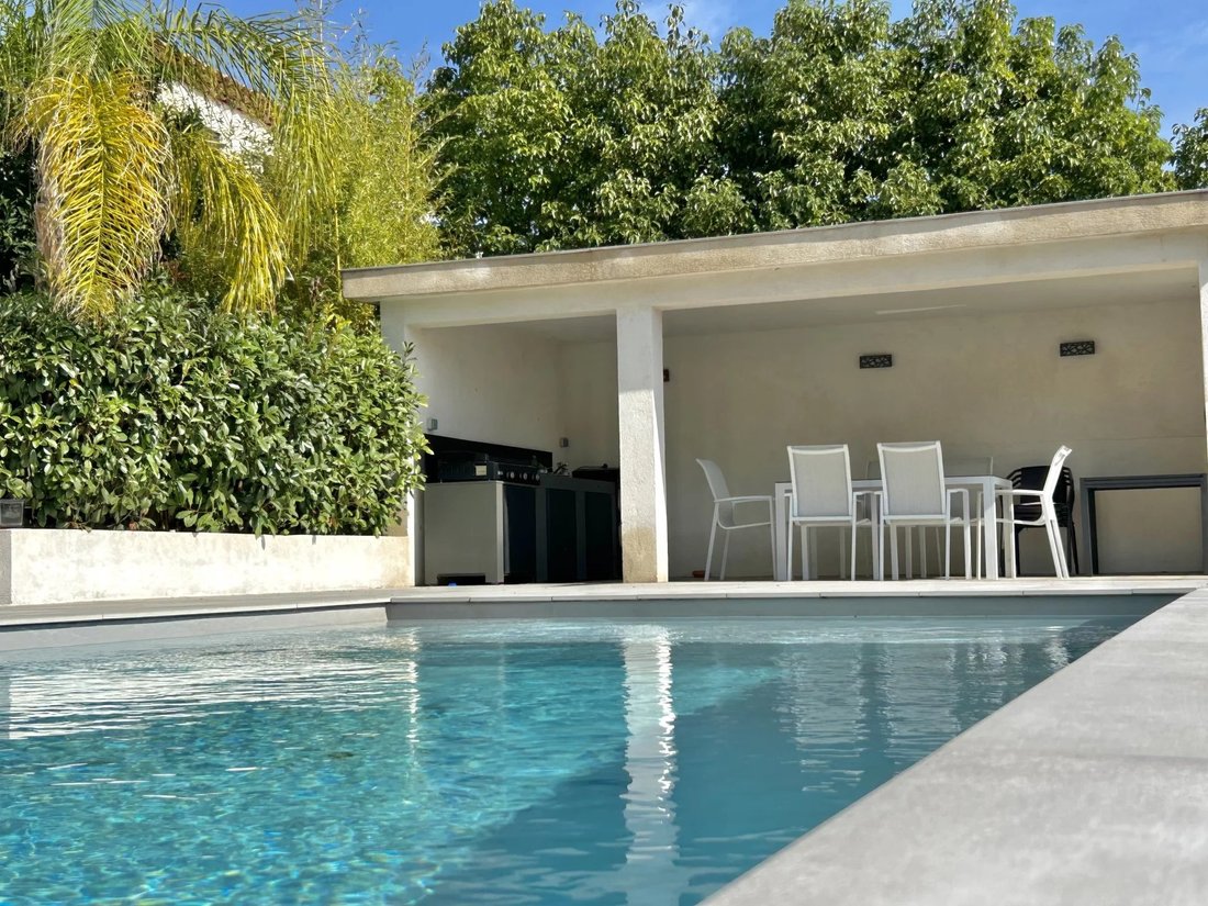 4 Bedrooms Single In La Valette Du Var, Provence Alpes Côte D'azur