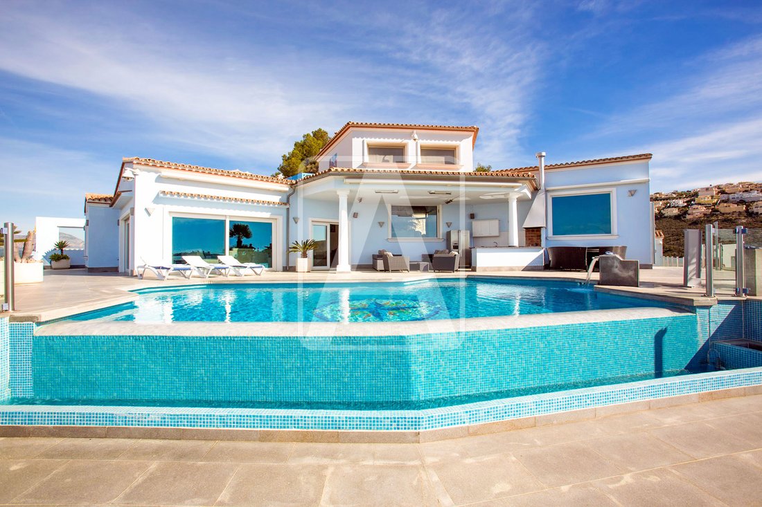 Villa in Moraira, Teulada, Valencian Community 1 - 14745931