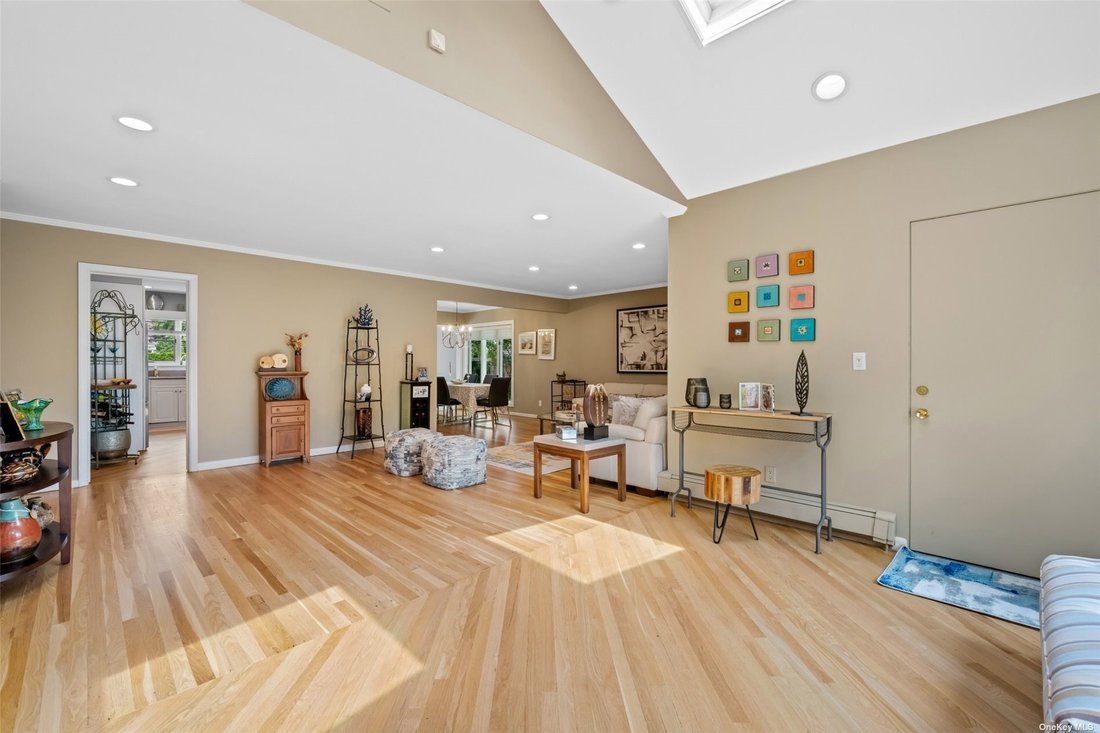 Expanded Ranch In Lakeville Estates In New Hyde Park, New York, United