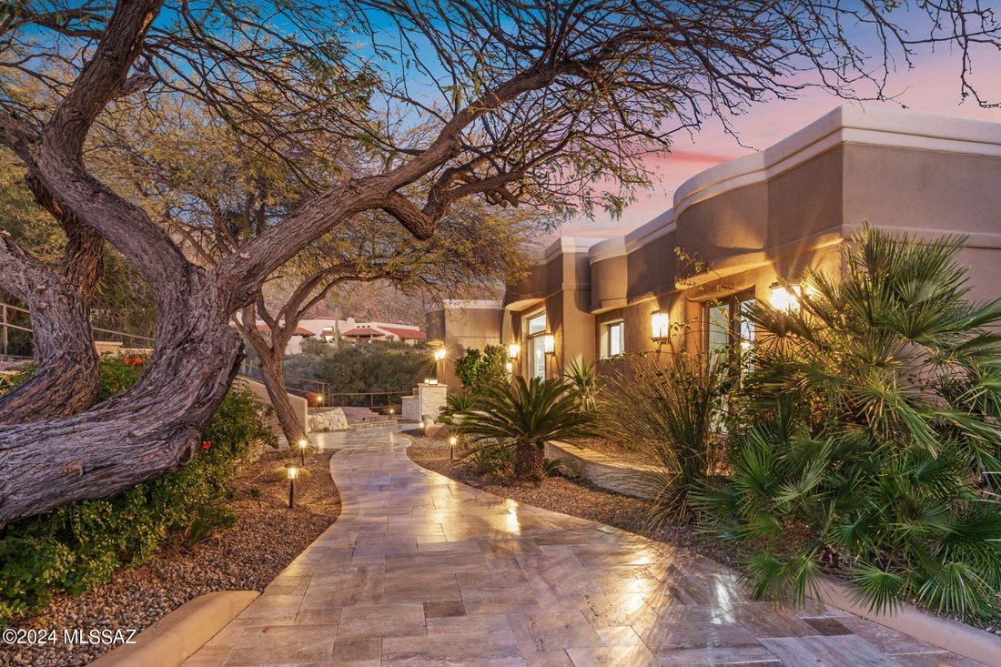 Grand Estate Privately Nestled In Gated In Tucson, Arizona, United