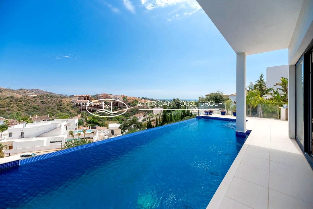 Chalet in Marbella, Andalusia, Spain 5 - 14743906