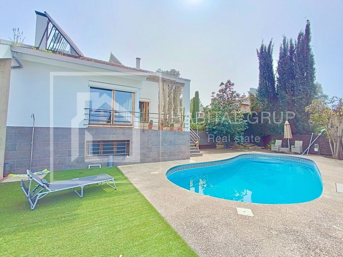 Chalet in Girona, Catalonia, Spain 2 - 14748718