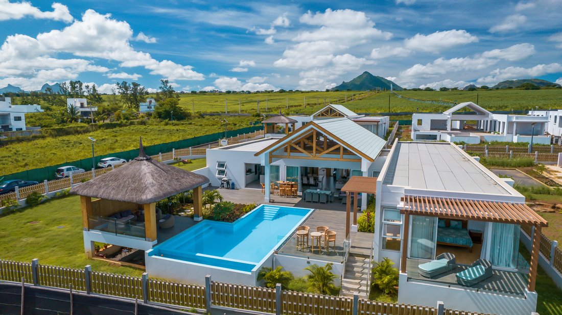 Villa in Mauritius Island, Moka District, Mauritius 1 - 11041873