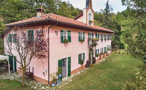 Villa in Berzano di San Pietro, Piedmont, Italy 1