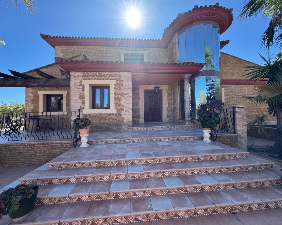 Finca in Los Montesinos, Valencian Community, Spain 1 - 14750229
