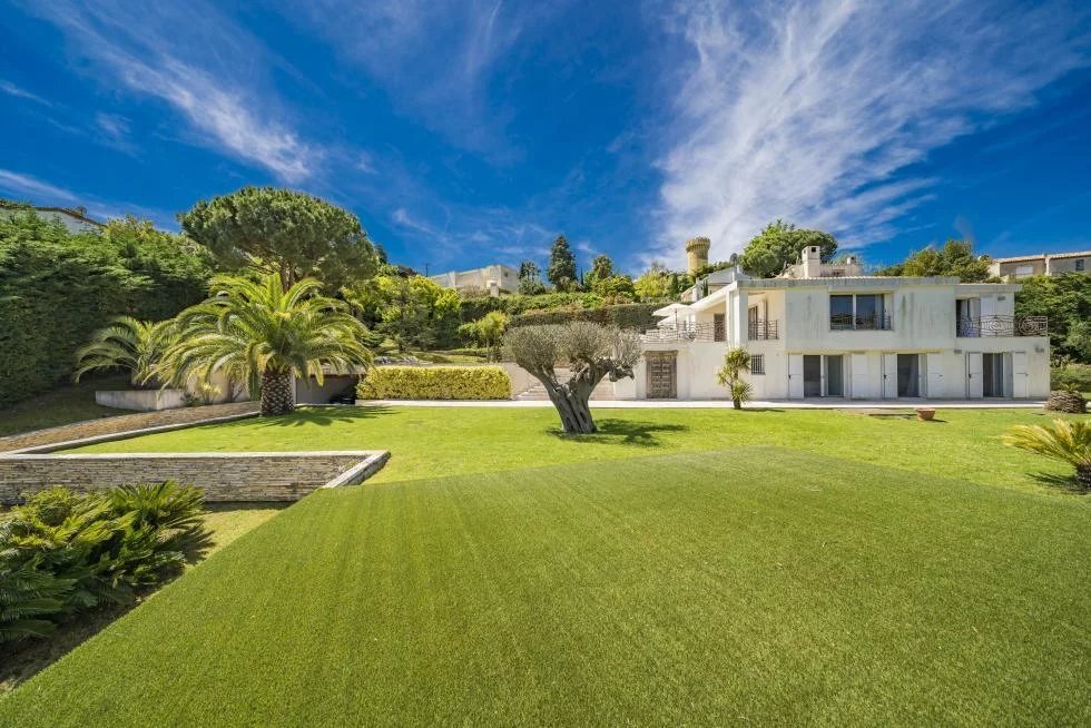 Cannes House In Cannes, France For Sale (14750640)