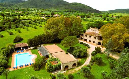 Country House in Castle of Castiglione, Castiglione della Pescaia, Tuscany 1