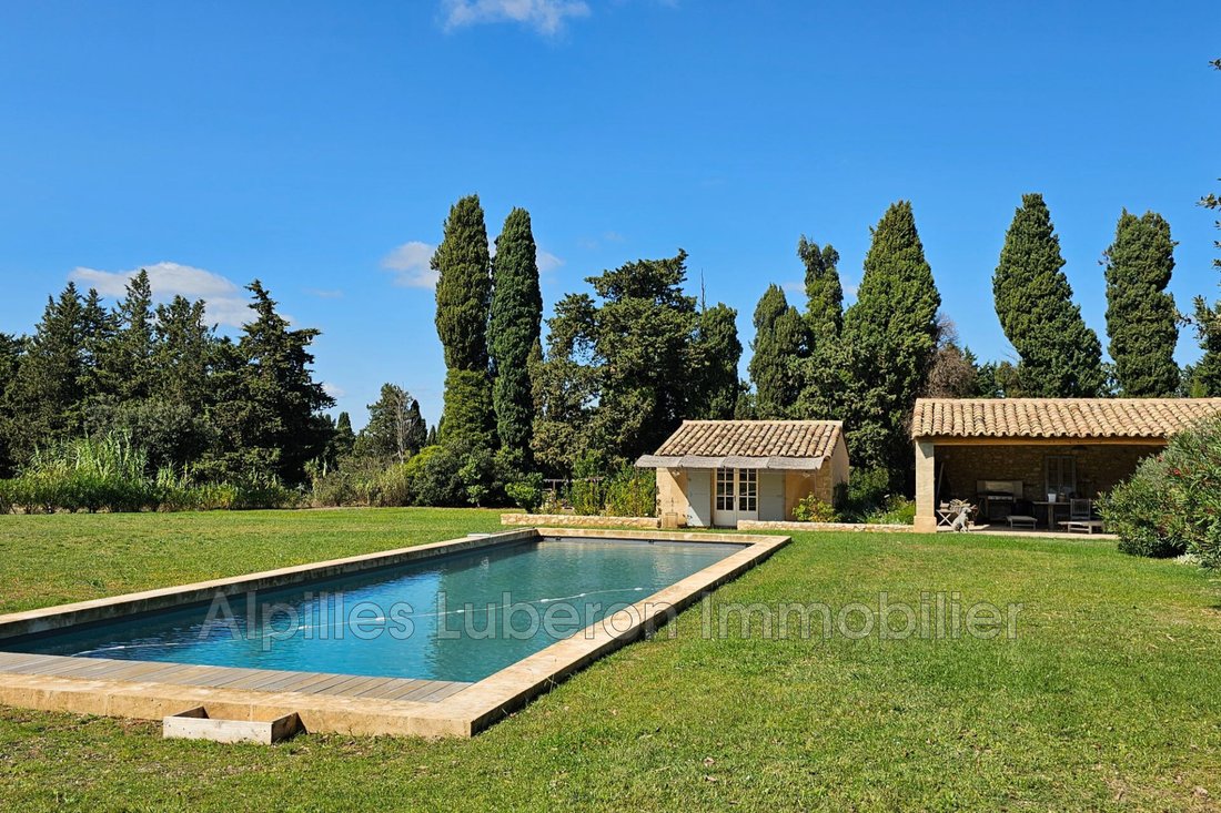 Villa in Eygalières, Provence-Alpes-Côte d'Azur, France 3 - 14750173