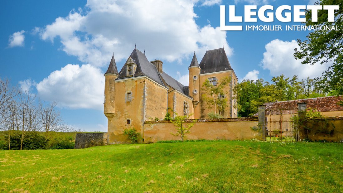 Whispers of the Marqueyssac: A 450-Year Legacy in Stone & Forest