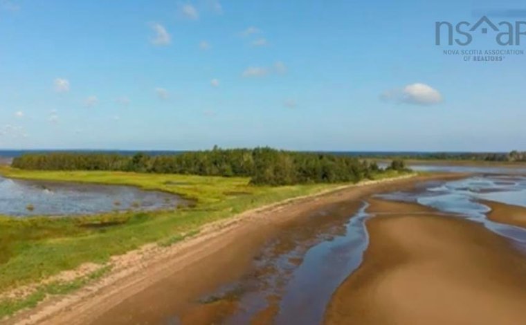Luxury water view homes for sale in Purdy Island, Nova Scotia 