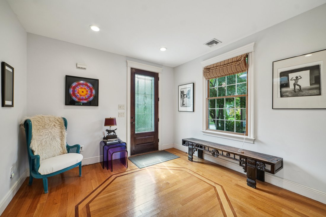 85 Lincoln Avenue, Florham Park, Nj In Florham Park, New Jersey, United