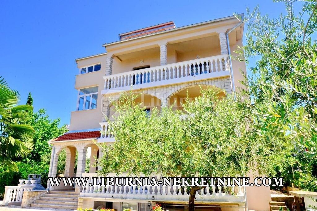 House in Malinska, Primorje-Gorski Kotar County, Croatia 1 - 14750852