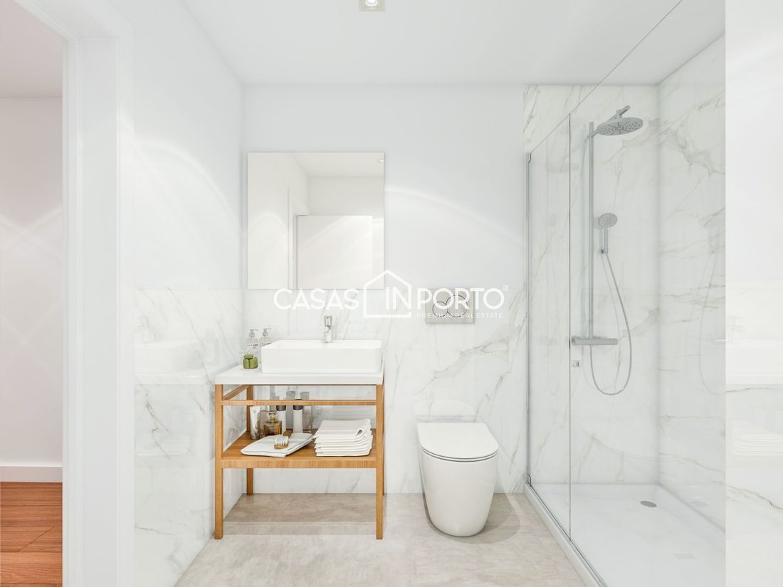 Apartment in Cedofeita, Santo Ildefonso, Se, Miragaia, Sao Nicolau e Vitoria, Porto District, Portugal 4 - 14750713