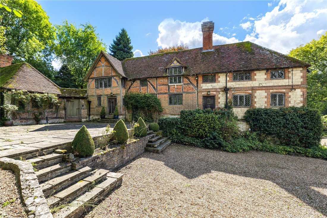 House in Binsted, England 3 - 14750274