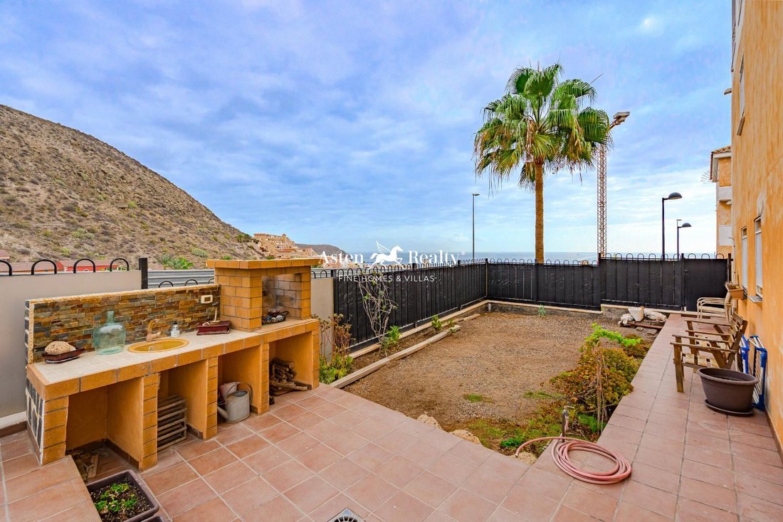 Apartment in Los Cristianos, Canary Islands, Spain 3 - 14752559