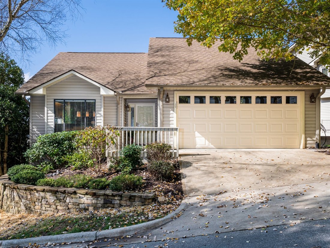 Convenient Location With Incredible In Asheville, North Carolina