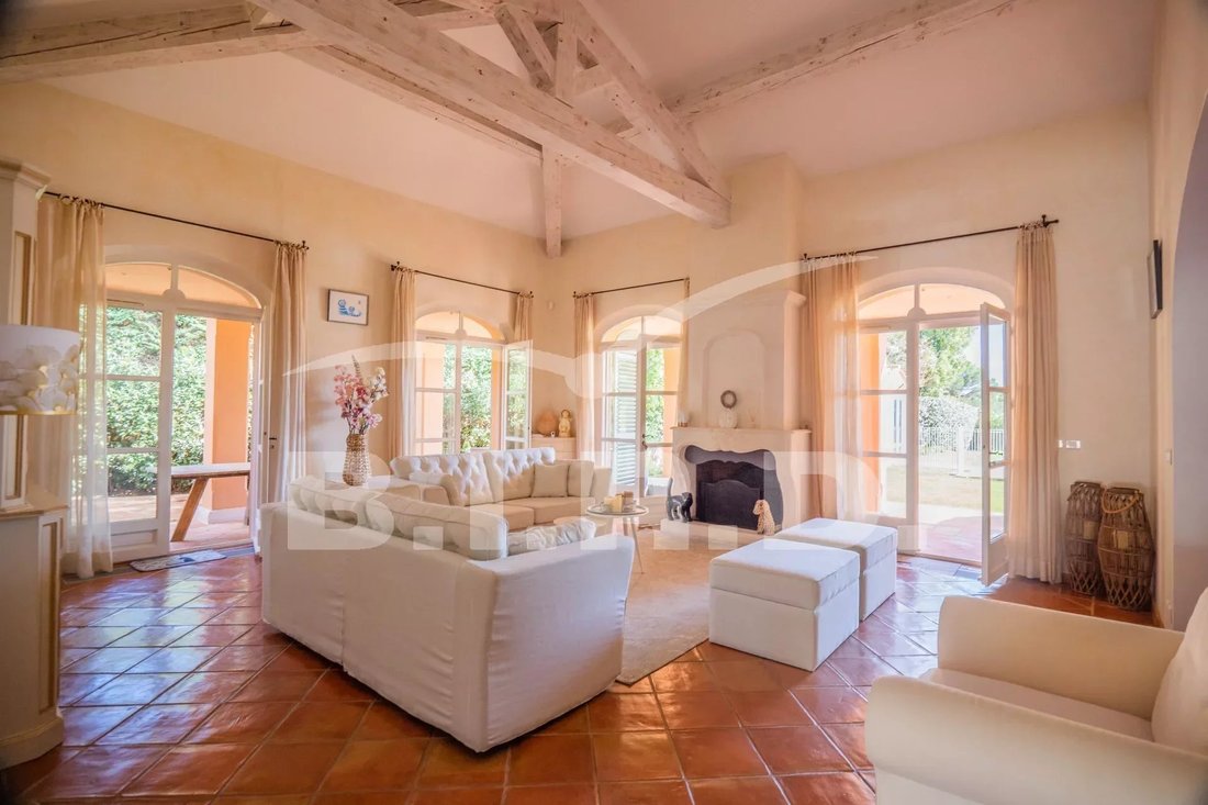 Sole Agent Grimaud, Les Parcs De In Grimaud, Provence Alpes Côte D'azur