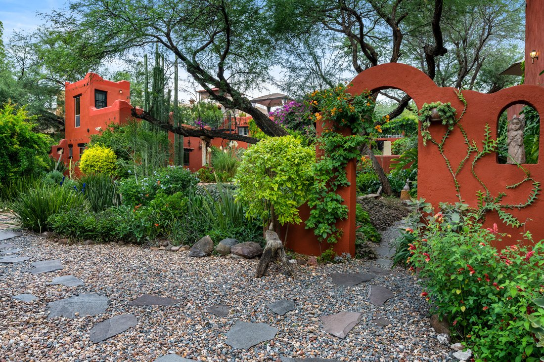 House in Presita Guadalupe, Guanajuato, Mexico 1 - 14749854
