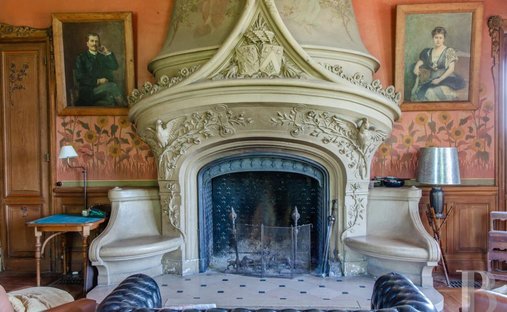 Castle for Sale in Tournus, Bourgogne-Franche-Comté, France