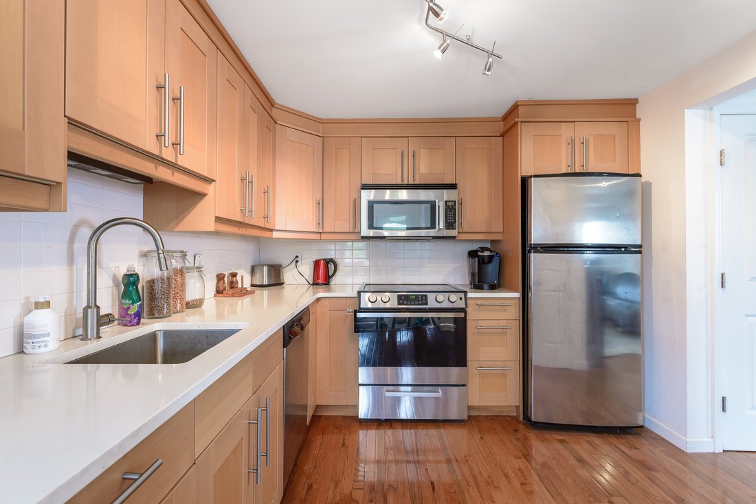 House in Port Washington, New York, United States 4 - 14753068