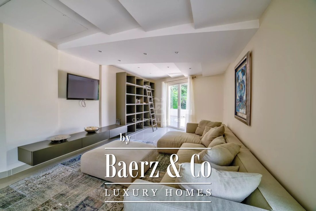 Villa in Mougins, Provence-Alpes-Côte d'Azur, France 5 - 14750789
