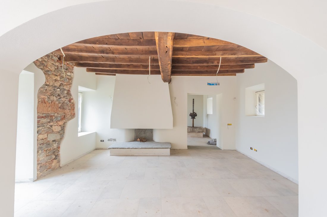 Villa à Angera, Lombardie, Italie 4 - 14760308