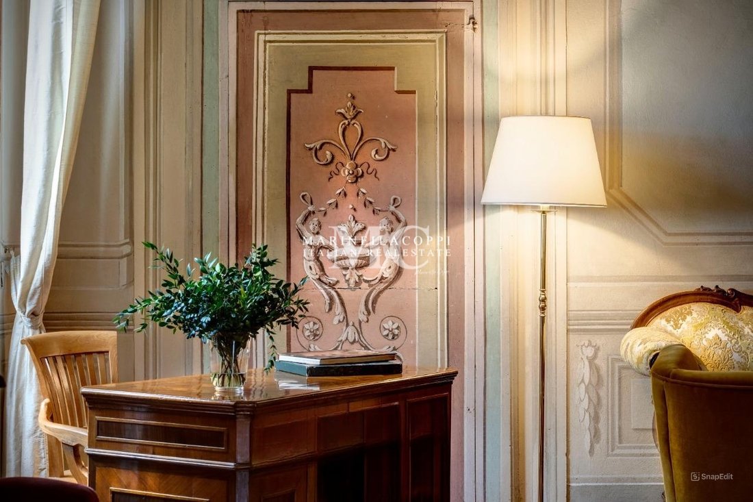Villa in Center, Florence, Tuscany 4 - 13359576