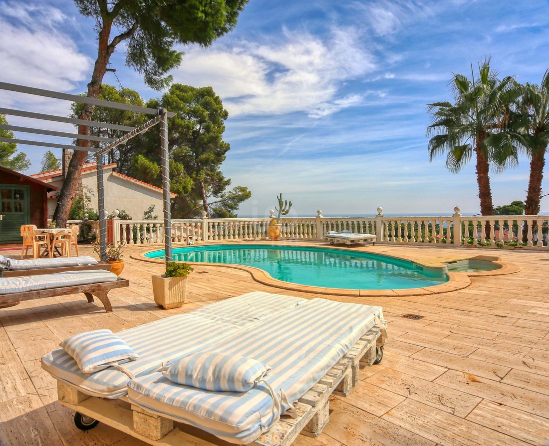 Casa 5 Dormitorios 359.00 M2 In Oropesa Del Mar, Valencian Community