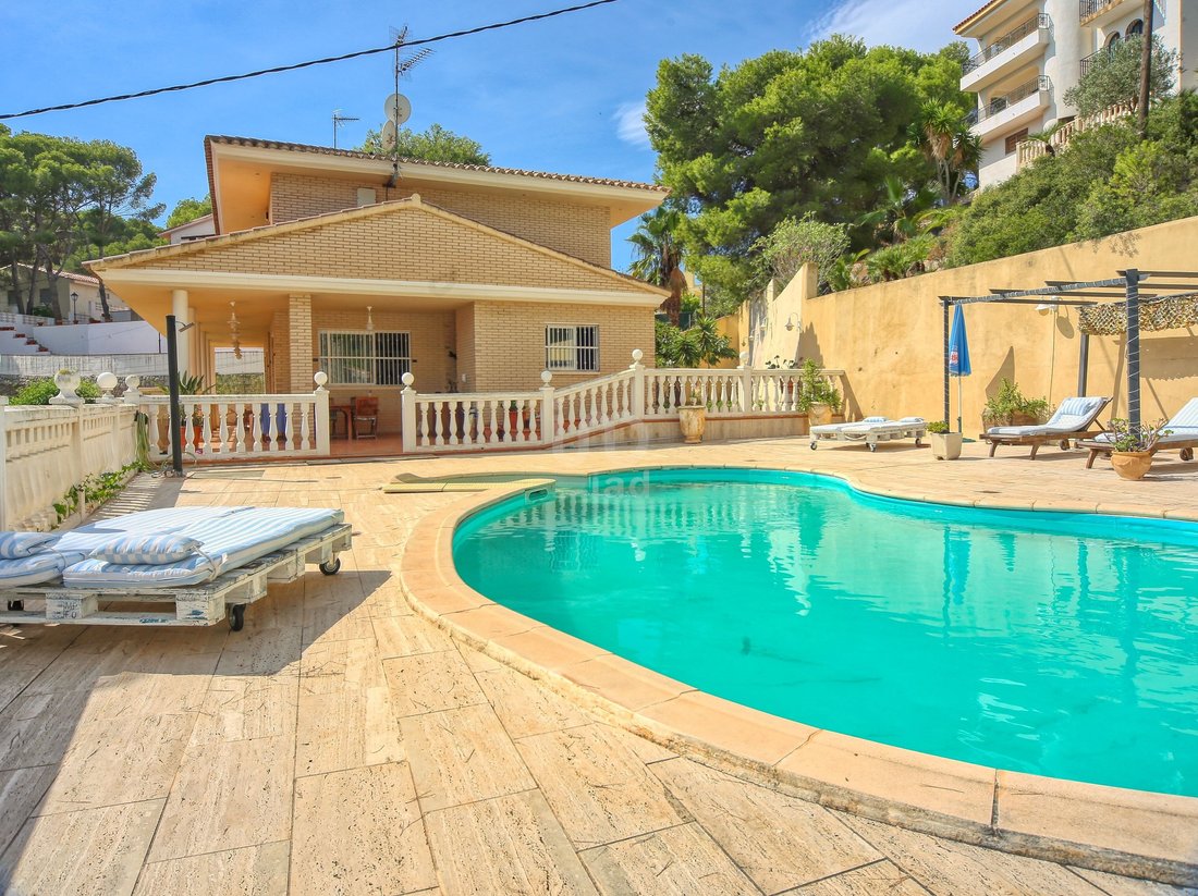 Casa 5 Dormitorios 359.00 M2 In Oropesa Del Mar, Valencian Community