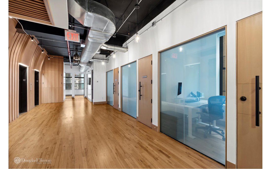 Coop New York In New York, New York, United States For Sale (14754321)