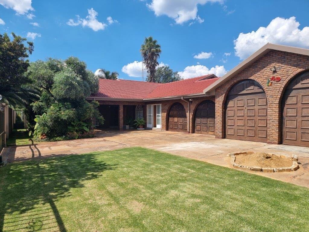 House Koster In Koster, North West, South Africa For Sale (14757805)