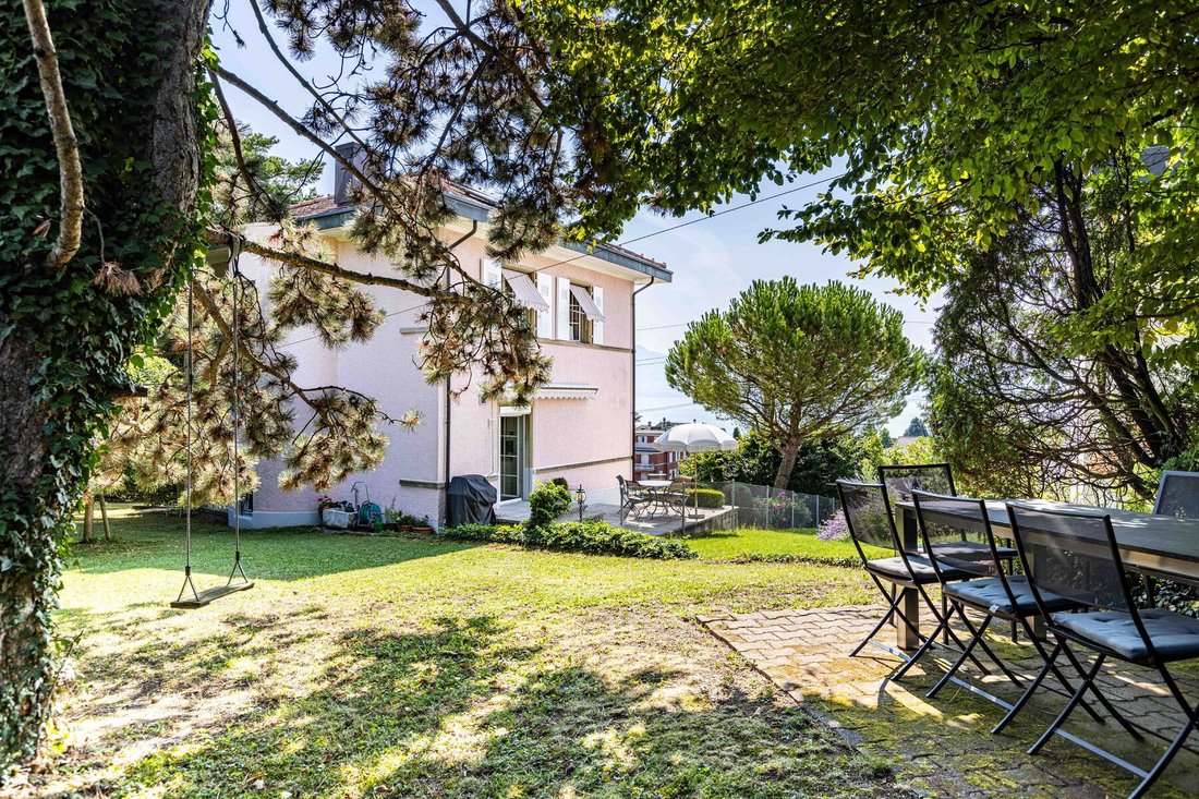 Charming 1930s House 7 Minutes' Walk From The In Saint Prex, Vaud