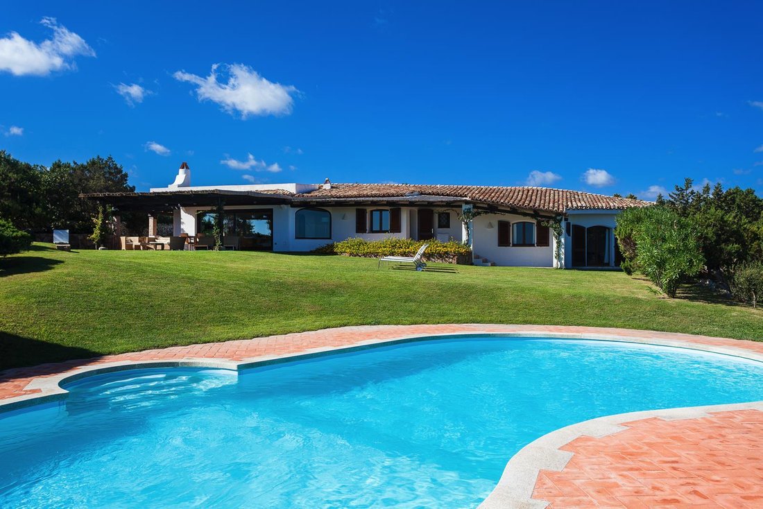 Villa in Marina di Porto Cervo, Porto Cervo, Italy 1 - 11176851
