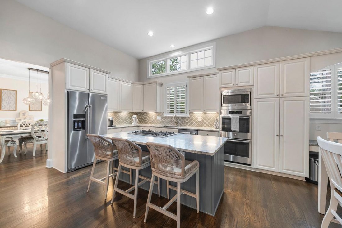 100 Kamprath Place En Cary, Carolina Del Norte, Estados Unidos En Venta