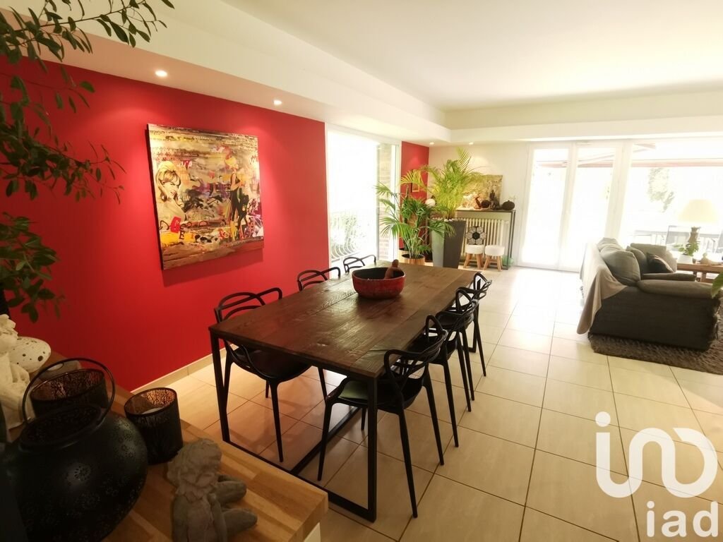 Vente Maison/Villa 9 Pièces In Béthune, Hauts De France, France For