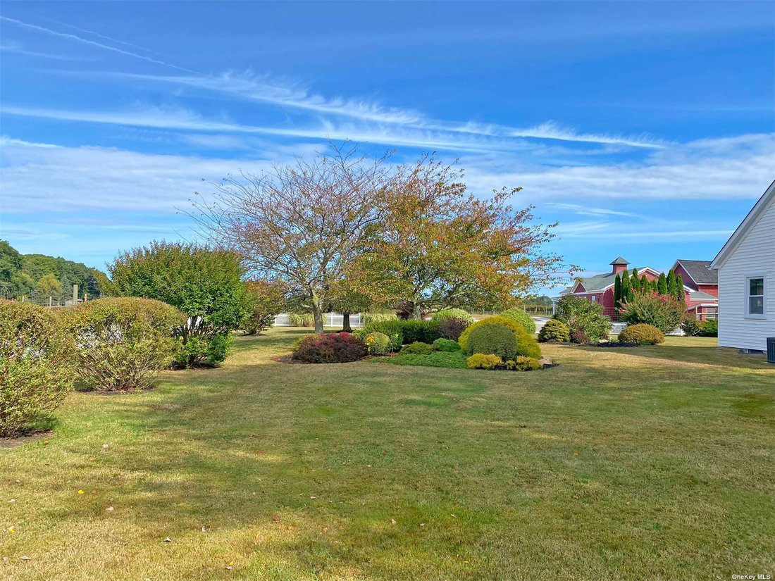 3 Bedrooms Single Family Detached In Southold, New York, United States