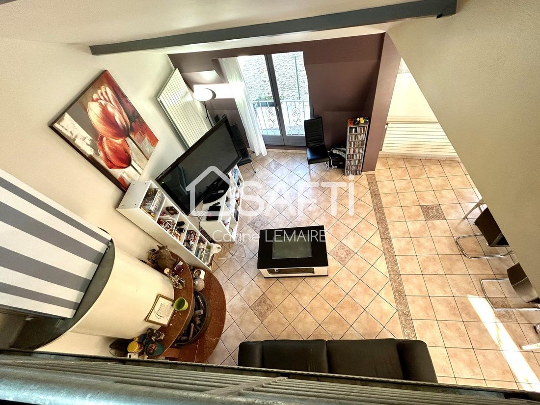 T4 Duplex Avec Cour Privative Et In Verrières Le Buisson, île De France