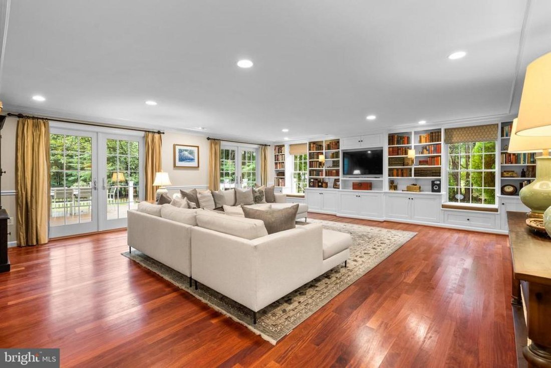 624 Springvale In Great Falls, Va, United States For Sale (14759741)