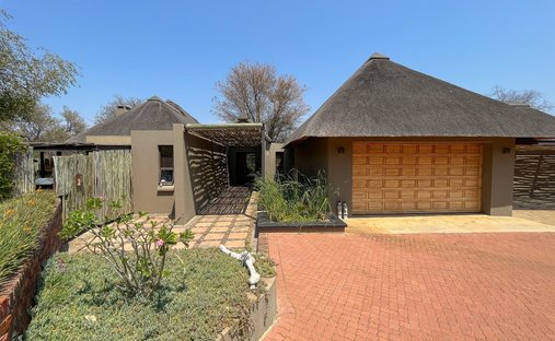 House in Maruleng Local Municipality, Limpopo, South Africa 1