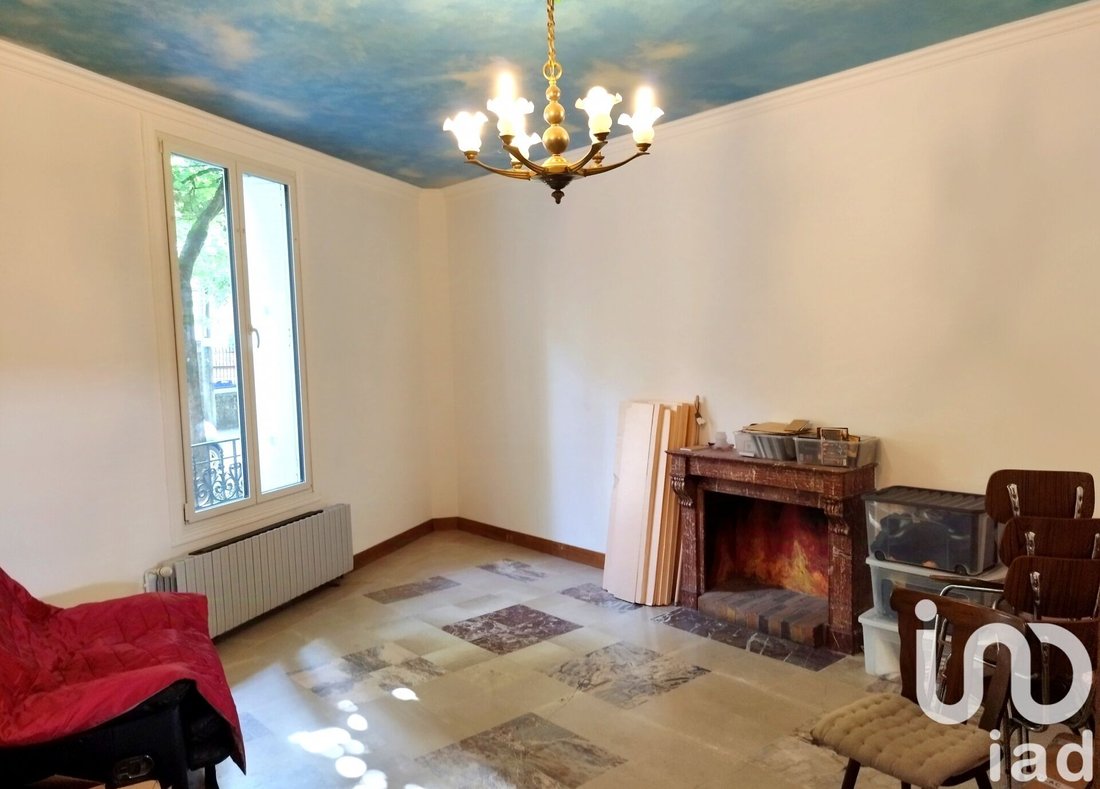 Vente Demeure 11 Pièces In Noisy Le Sec, île De France, France For Sale