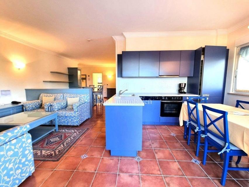 Exclusive Location, Apartment With A Large Terrace, 130 M From In Umag