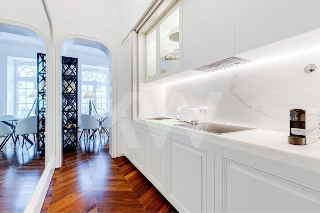 Apartment in Cedofeita, Santo Ildefonso, Se, Miragaia, Sao Nicolau e Vitoria, Porto District, Portugal 3 - 14754739