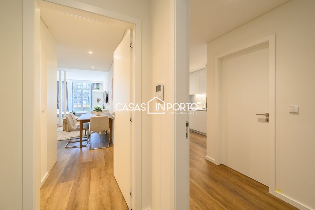 Apartment in Cedofeita, Santo Ildefonso, Se, Miragaia, Sao Nicolau e Vitoria, Porto District, Portugal 1 - 14750715