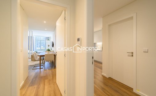 Apartment in Cedofeita, Santo Ildefonso, Se, Miragaia, Sao Nicolau e Vitoria, Porto District, Portugal 1
